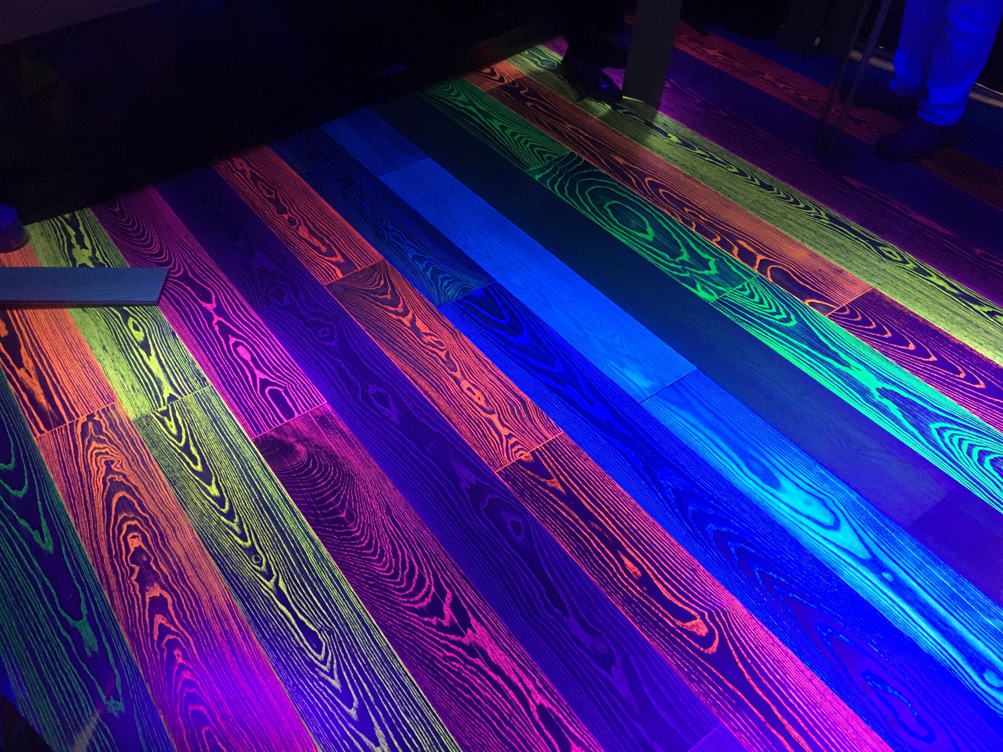 Why Designers Are Choosing Photoluminescent Wood Over LED Lighting